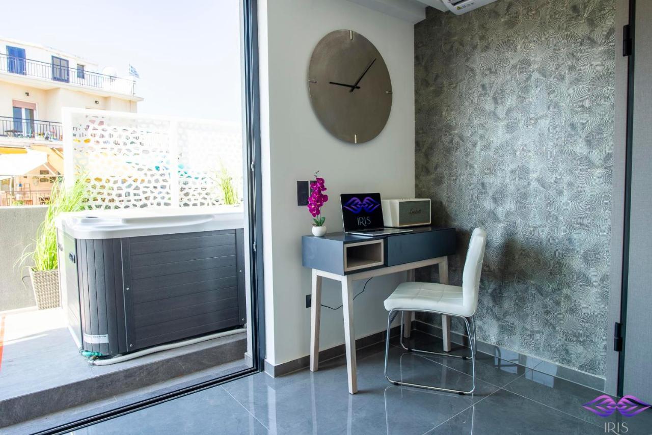 Apartament Luxury Penthouse With Acropolis View And Jacuzzi Ateny Zewnętrze zdjęcie